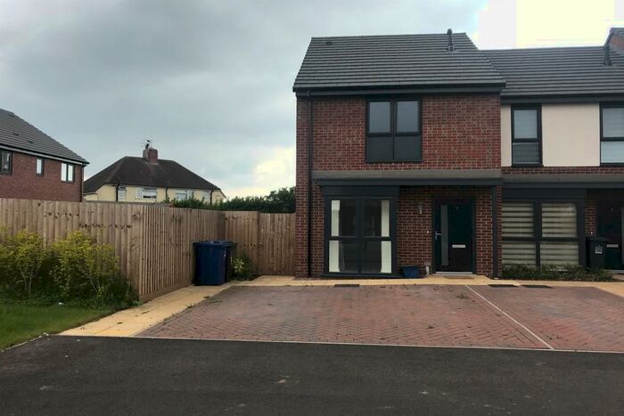 2 Bedroom Terraced House To Rent In Bedroom Terraced House In Cydesdale Avenue, Newcastle-Under-Lyme, ST5