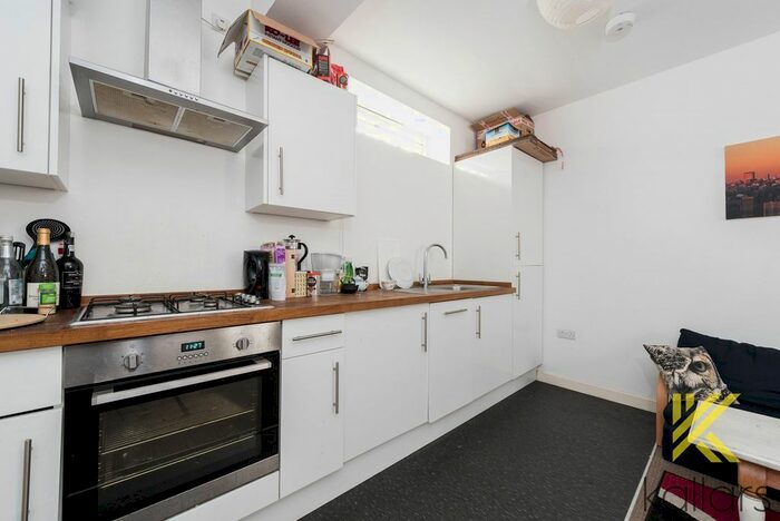 2 Bedroom Flat To Rent In Friendly Street, Deptford, SE8