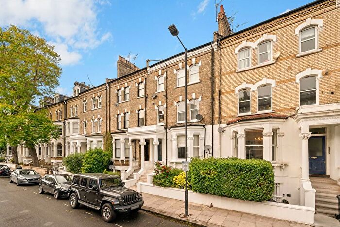 2 Bedroom Flat For Sale In Edith Road, West Kensington, W14
