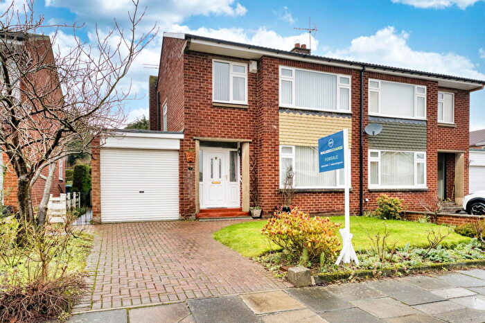 3 Bedroom Semi-Detached House For Sale In Warwick Close, Whickham, NE16