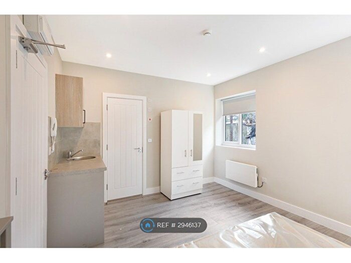 Studio To Rent In Wandle Bank, Croydon, CR0
