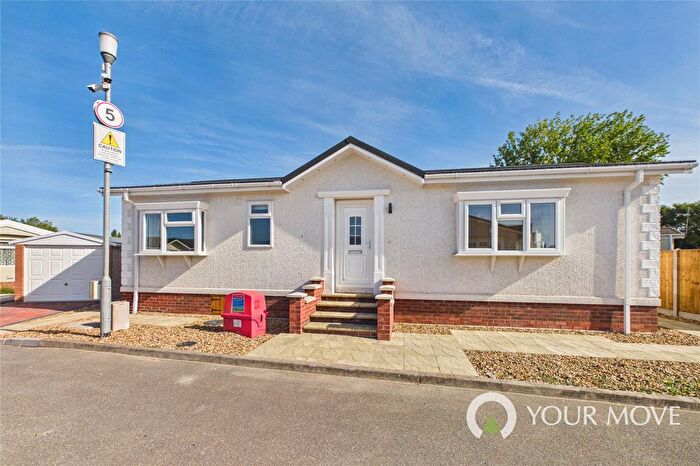 2 Bedroom Park Home For Sale In Pound Road, Beccles, Suffolk, NR34