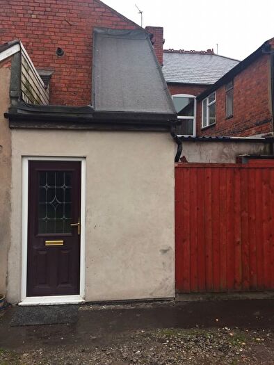 1 Bedroom Flat To Rent In Bloxwich Road, Walsall, WS3