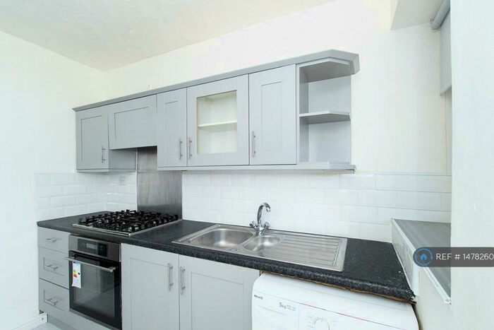 2 Bedroom Flat To Rent In New Road, Liverpool, L13