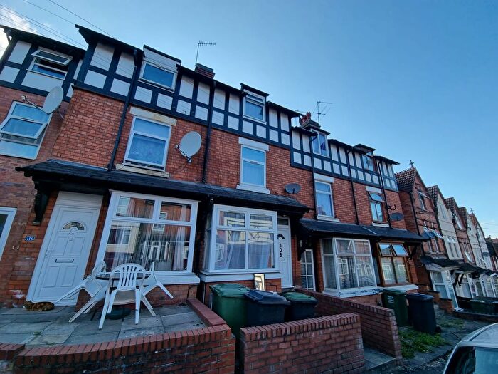 3 Bedroom Terraced House To Rent In Oakley Road, Redditch, West Midlands, B97