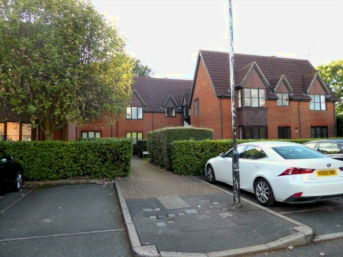 2 Bedroom Flat To Rent In Southern Hill, Reading, RG1