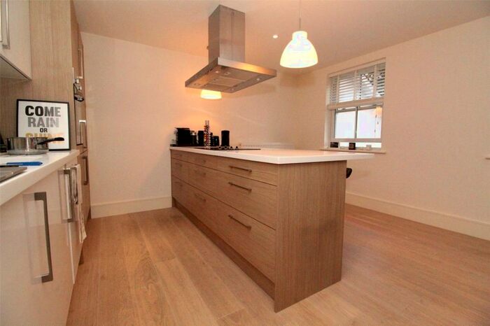 2 Bedroom Apartment To Rent In Hooley Lane, Redhill, Surrey, RH1