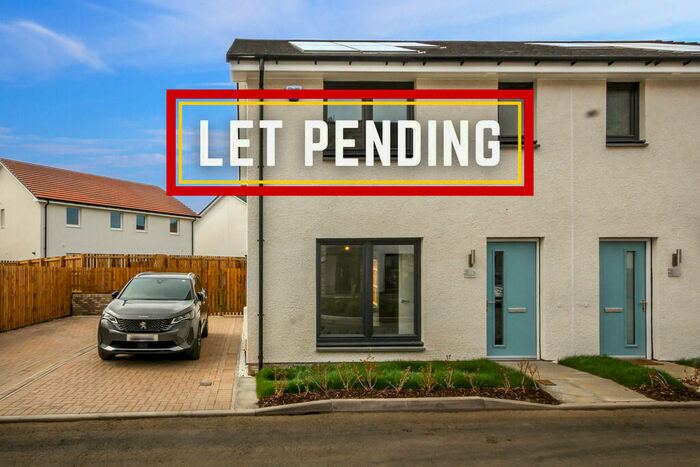 3 Bedroom Semi-Detached House To Rent In Kaims Crescent, Kirkton, Livingston, EH54