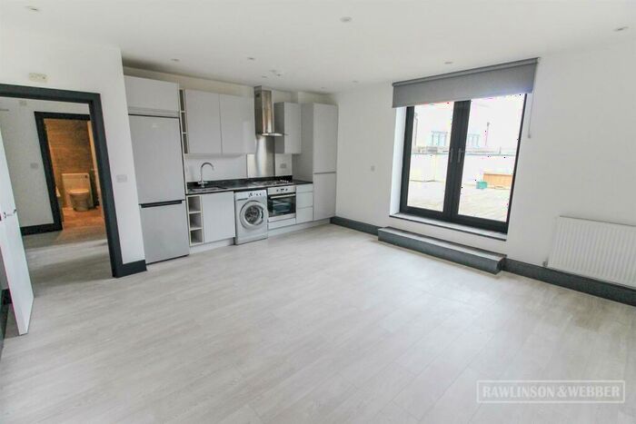 1 Bedroom Apartment To Rent In Molesey Road, West Molesey, KT8