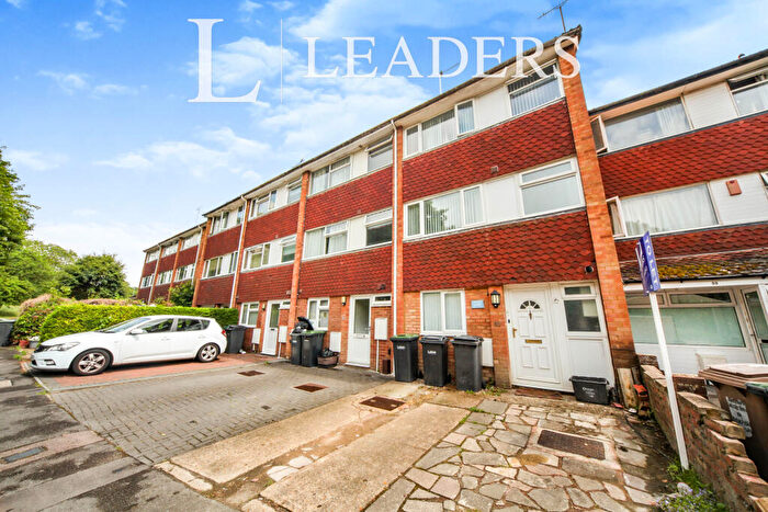 1 Bedroom House To Rent In Falconers Road, Luton, Bedfordshire, LU2