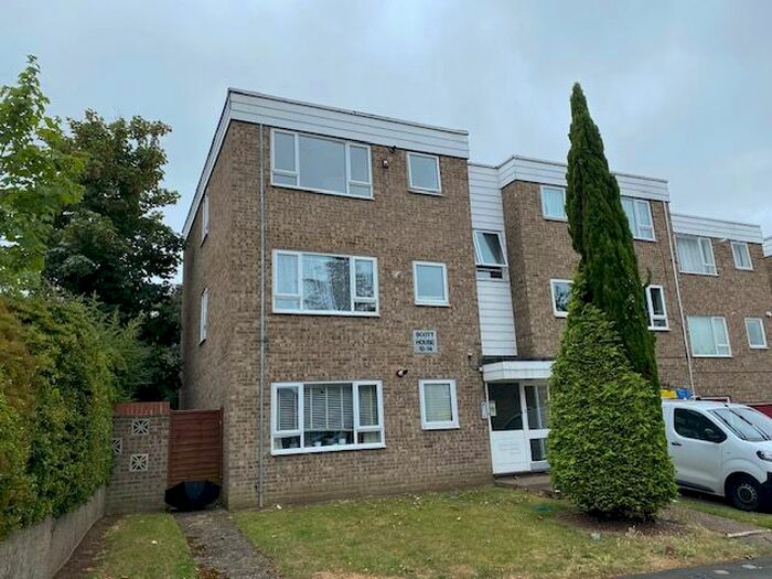2 Bedroom Flat To Rent In Benjamin Close, Hornchurch, RM11