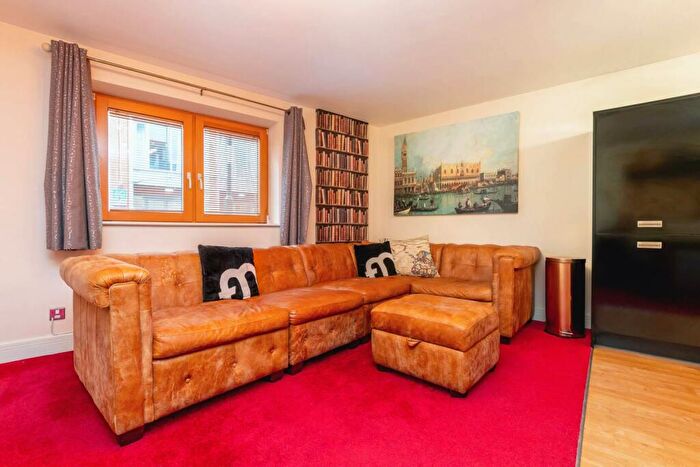 1 Bedroom Duplex To Rent In Postbox, Upper Marshall Street, Birmingham, B1