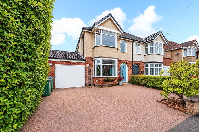 3 Bedroom Semi Detached House For Sale In Arnold Avenue, Styvechale, Coventry, CV3