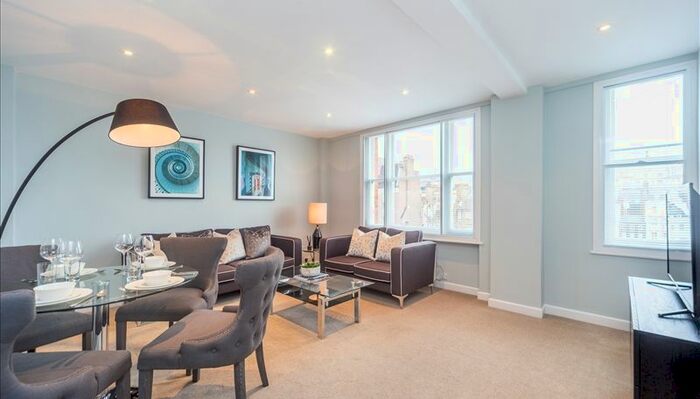 2 Bedroom Flat To Rent In Hill Street, Mayfair, London, W1J