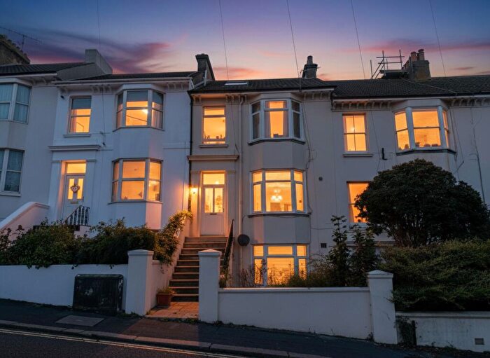 2 Bedroom Flat For Sale In Old Shoreham Road, Brighton, BN1
