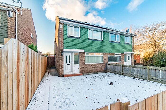 3 Bedroom Semi Detached House To Rent In Courtney Court, Newcastle Upon Tyne, NE3
