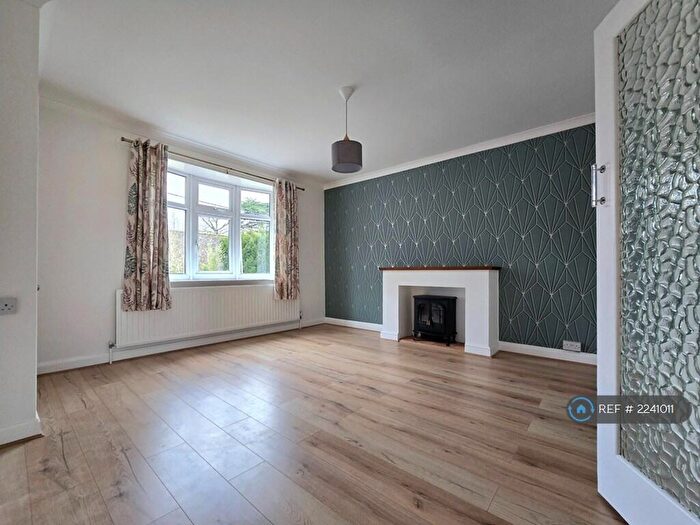 3 Bedroom Semi-Detached House To Rent In Higham Road, Stanwick, Wellingborough, NN9