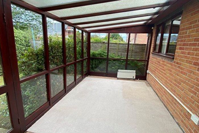 2 Bedroom Bungalow To Rent In Broadlands Close, Doncaster, DN7