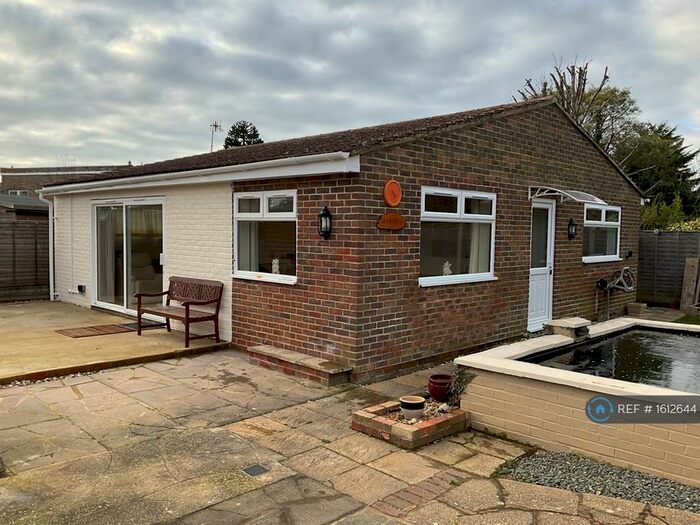 1 Bedroom Bungalow To Rent In Sea Lane, Bognor Regis, PO21