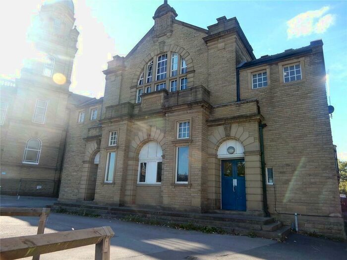 1 Bedroom Flat To Rent In Edgerton Grove Road, Huddersfield, West Yorkshire, HD1