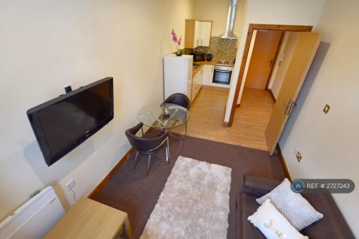 2 Bedroom Flat To Rent In Legrams Mill Residence, Bradford, BD7