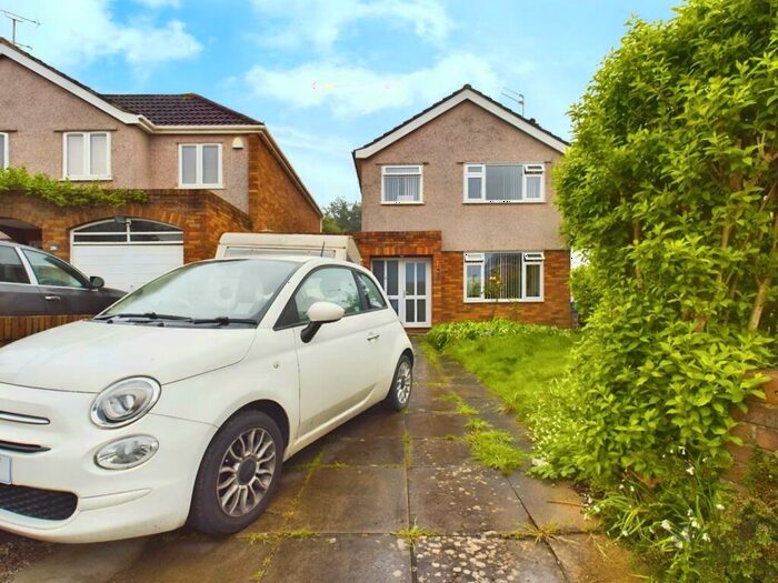 3 Bedroom Detached House To Rent In Sutherland Avenue, Downend, Bristol, BS16