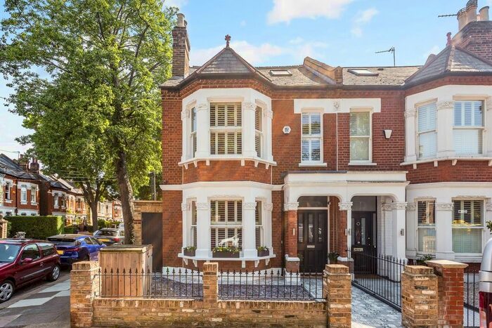 5 Bedroom Semi-Detached House To Rent In Wolseley Gardens, London, W4