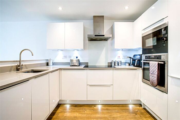 3 Bedroom Semi-Detached House For Sale In Sunningdale, Durham, DH1