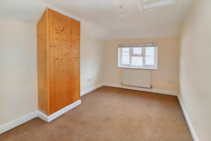2 Bedroom Cottage To Rent In Bridge Street, Wickham, Fareham, PO17