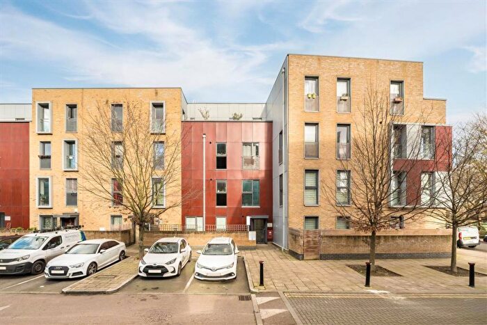 1 Bedroom Flat For Sale In Reaston Street, New Cross, SE14