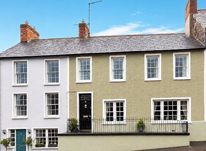 2 Bedroom Extended Mid-terraces For Sale In Main Street, Royal Hillsborough, BT26