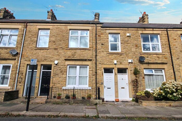 2 Bedroom Flat To Rent In Broomfield Road, Gosforth, Newcastle Upon Tyne, NE3
