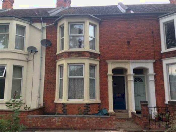 5 Bedroom Terraced House To Rent In Victoria Promenade, Northampton, Northamptonshire, NN1