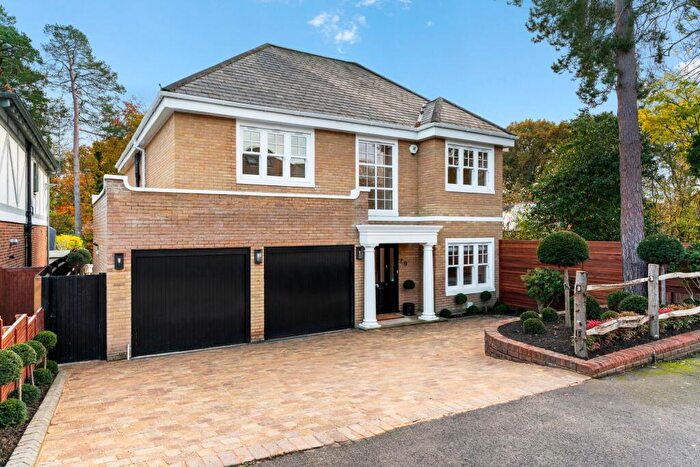 5 Bedroom Detached House For Sale In Links Green Way, Cobham, KT11