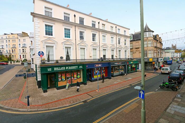 1 Bedroom Flat To Rent In Wellington Street, Teignmouth, TQ14