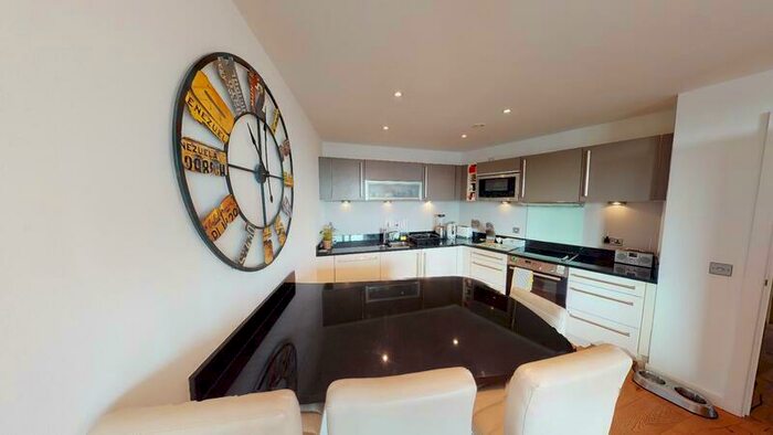 2 Bedroom Flat To Rent In Candle House, Wharf Approach, City Centre, Leeds, LS1