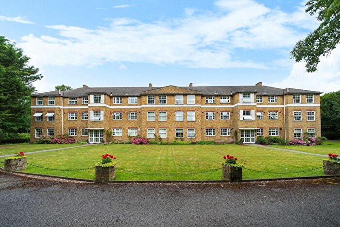 2 Bedroom Flat To Rent In Kemnal Road, Chislehurst, BR7