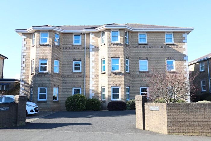 3 Bedroom Flat For Sale In Broadway, Sandown, Isle Of Wight, PO36
