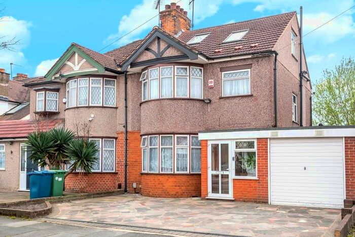 4 Bedroom Semi-Detached House To Rent In Chestnut Drive, Pinner, HA5