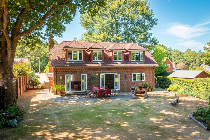 4 Bedroom Detached House For Sale In Haslemere Road, Witley, Godalming, GU8