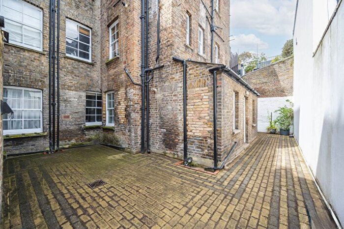 1 Bedroom Flat To Rent In Cranfield Court, Marylebone, London, W1H