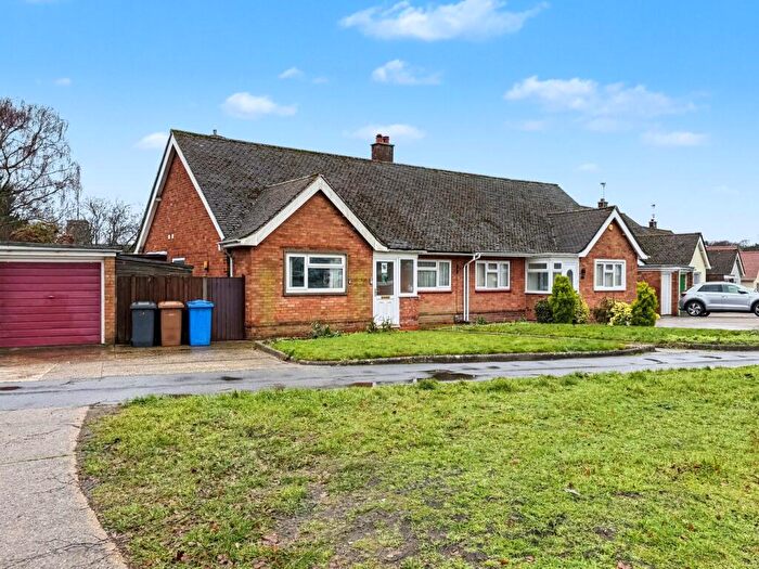 2 Bedroom Bungalow For Sale In Ashdown Way, Ipswich, IP3