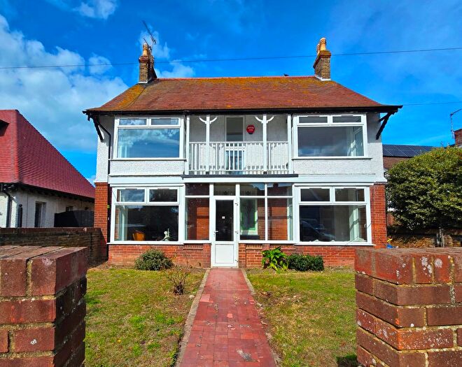 5 Bedroom Detached House For Sale In Westbrook Avenue, Margate, CT9