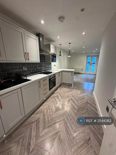 2 Bedroom Flat To Rent In Berkeley Court, Doncaster, DN1