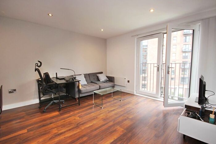 1 Bedroom Flat For Sale In Ordsall Lane, Salford, M5
