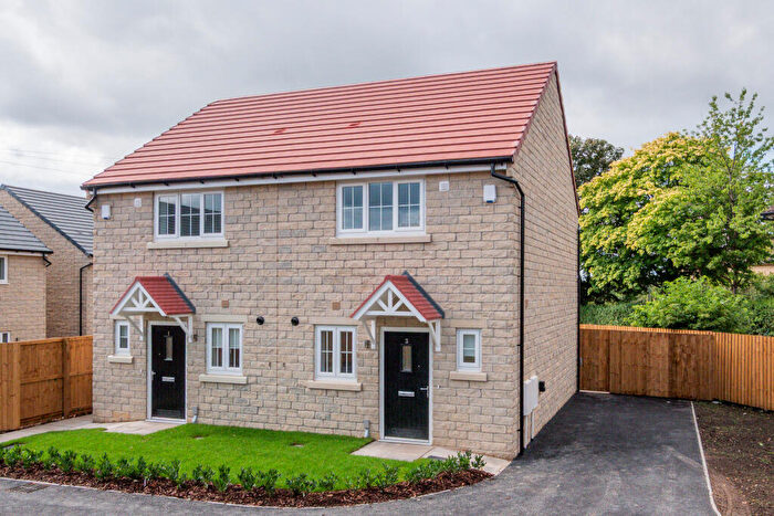 2 Bedroom House To Rent In Buckram Road, Bradford, BD6