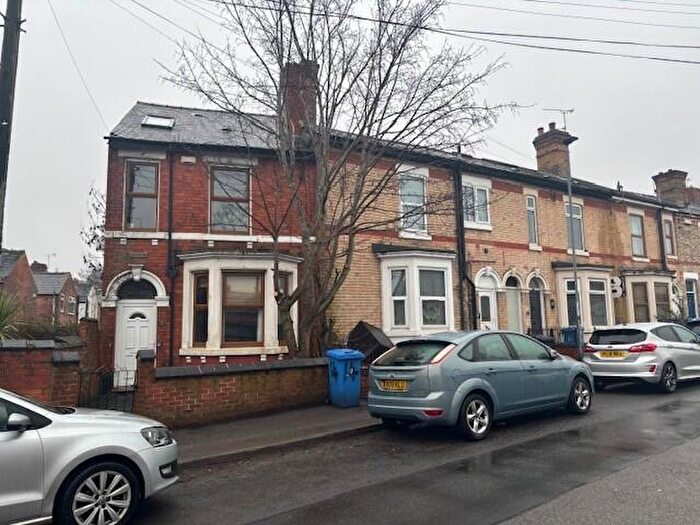 4 Bedroom Terraced House For Sale In Windmill Hill Lane, Derby, DE22