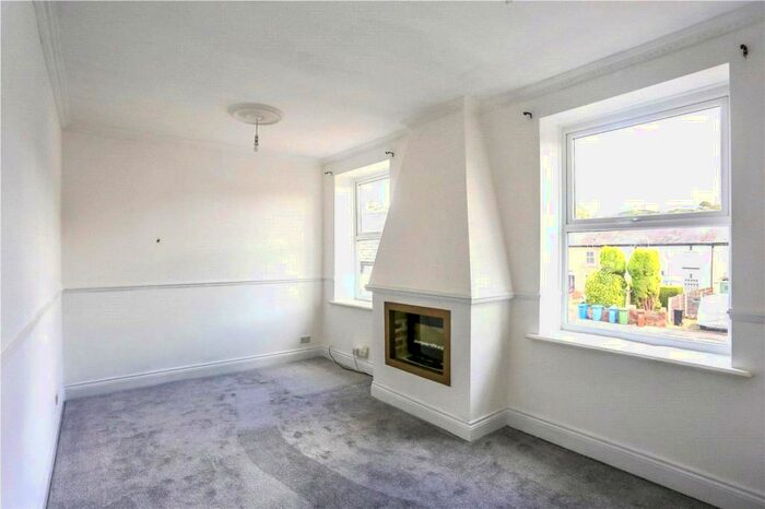 2 Bedroom Flat To Rent In Compstall Road, Marple Bridge, Stockport, SK6