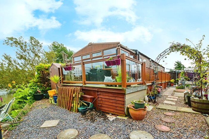 2 Bedroom Lodge For Sale In Orby Road, Burgh Le Marsh, Skegness, PE24