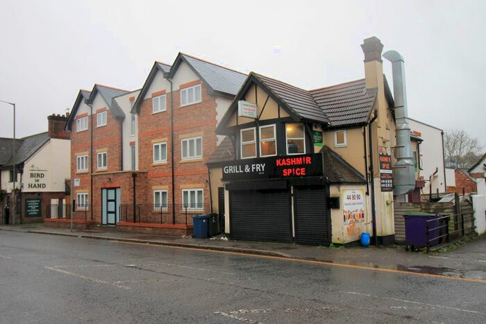 Studio To Rent In West Wycombe Road, High Wycombe, HP11